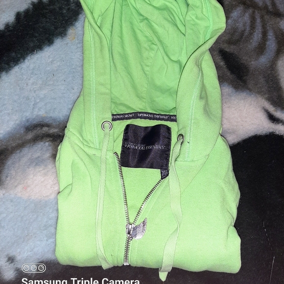 Victoria Secret sweater - Picture 2 of 4